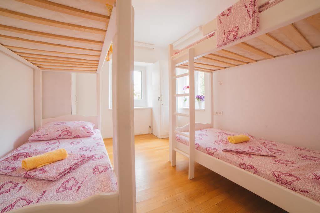 Cheap Sleep Marinero (Adults Only) Pansiyon Hvar Town Dış mekan fotoğraf